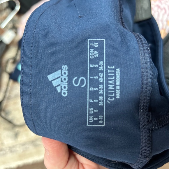 Women’s Adidas tights - Picture 3 of 3